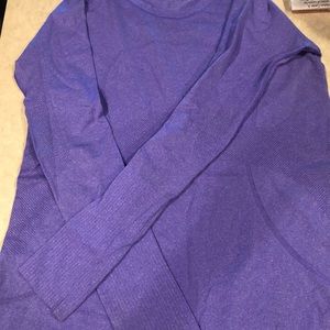 Lululemon long sleeved swiftly 12